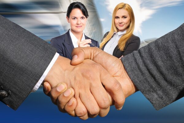 Hoe Nederlandse bedrijven en onderwijs samen de Holocausteducatie versterken